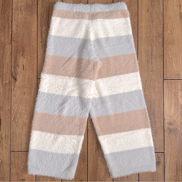 Cleo Fuzzy Pants Small - Picture 2 of 3